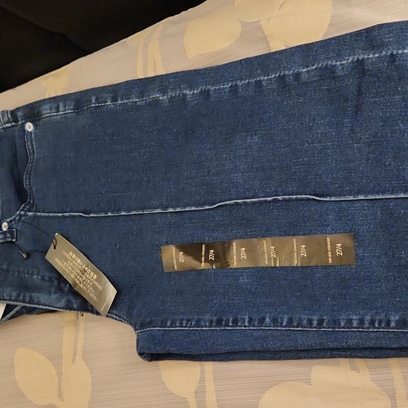 NWT Banana Republic Mid-rise straight pintuck jeans size 27/4 - Picture 9 of 11